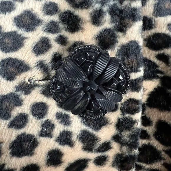 Vtg F.L. Malik Size L Cropped Leopard Mismatched Button Faux Fur Jacket - Picture 8 of 10